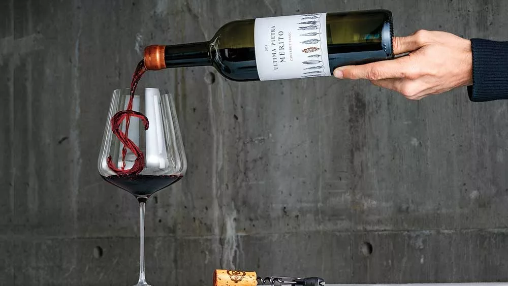 oct23_wineinvest_lead786136