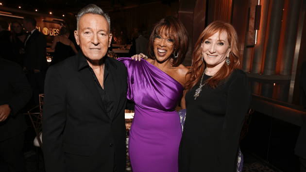 m_springsteenkingscialfagoldenglobes_010824847048