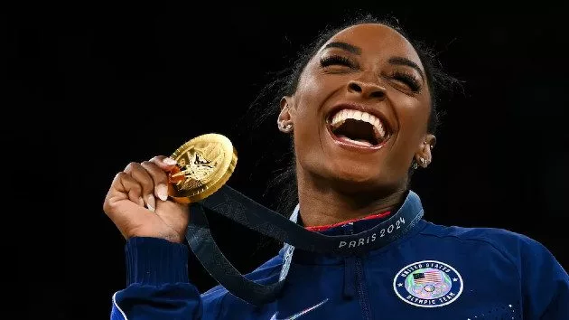 simone-biles-01-gty-jef-240807_1723034532337_hpmain386438