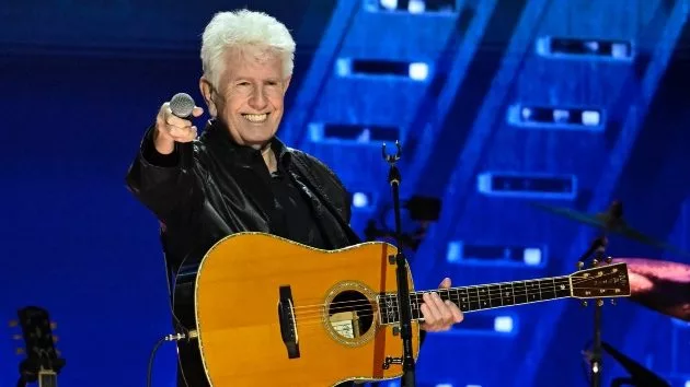 getty_grahamnash_032625768908