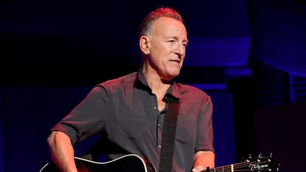 getty_brucespringsteen_04012530224