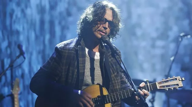 m_chriscornell_051724246060