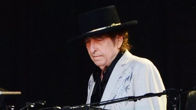 getty-bobdylan_050725329725
