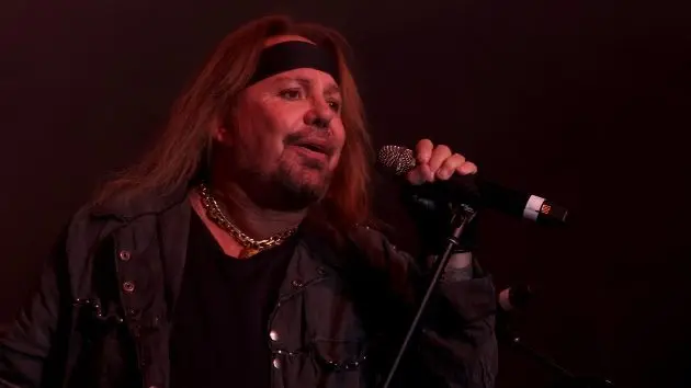 getty_vinceneil_091225223550