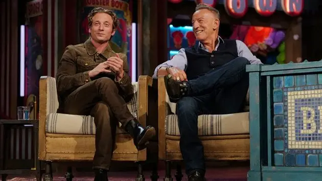 m_brucejeremy_110625424780