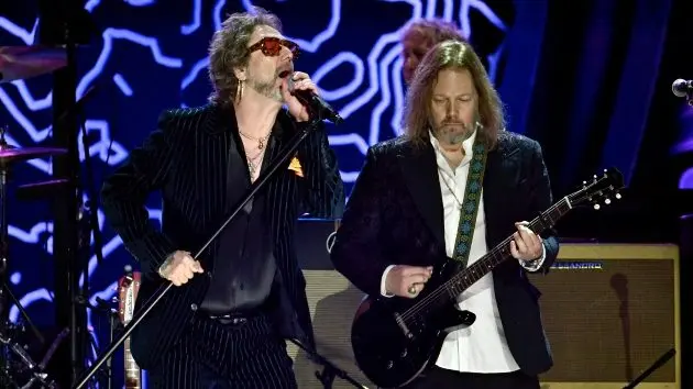 getty_blackcrowes_012626496890