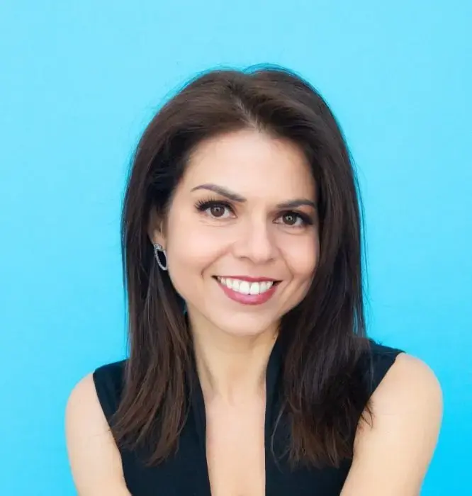 unger_lora-photo-e1761853766757-jpg