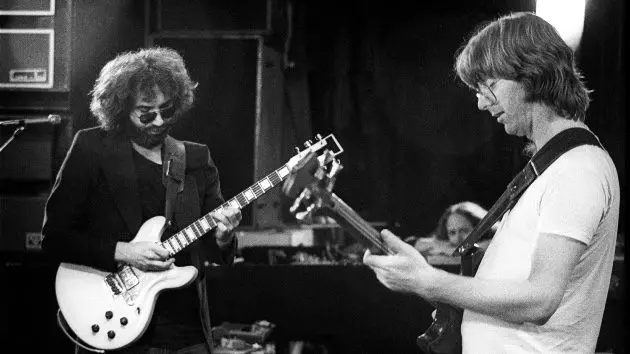 getty_gratefuldead_050726627957