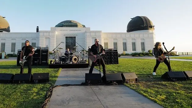 m_metallica_04242540345