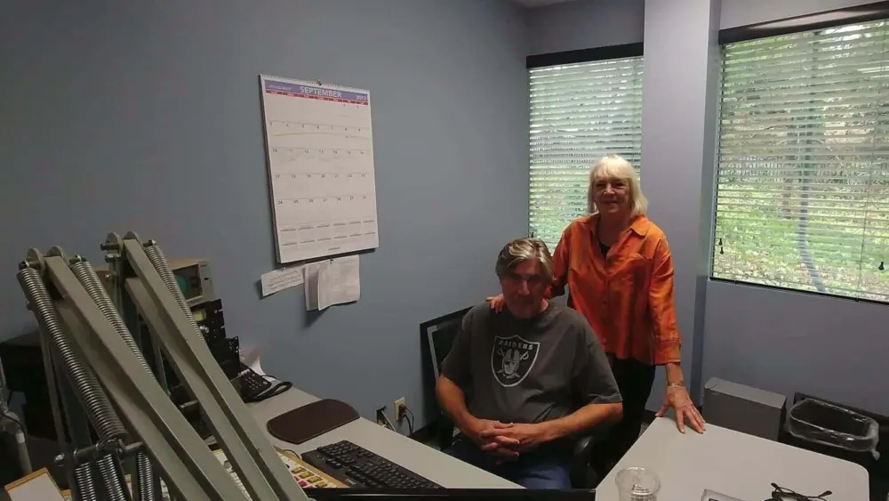 21769440_10207599478065244_863855707_o-1