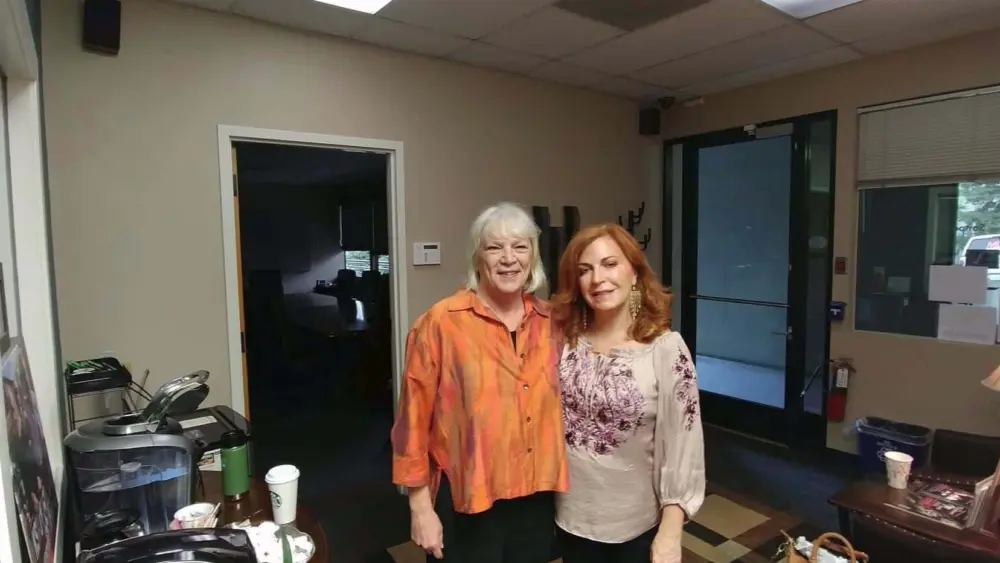 21766895_10207599259619783_566600106_o-1