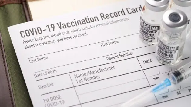 istock_vaccinecard_081721
