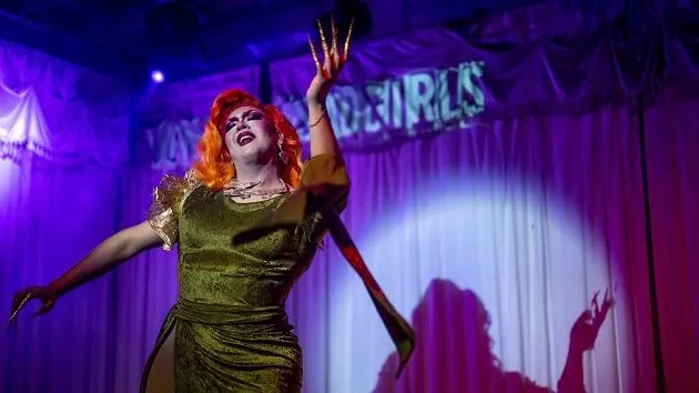 drag-queen-texas-01-gty-jt-230831_1693511650715_hpmain_16x9_1600510382