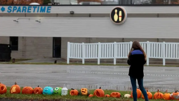 getty_11123_mainebowlingalley671767