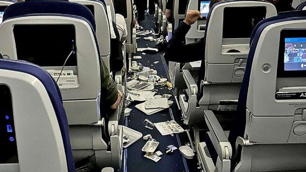 flight-turbulence-dulles-lufthansa-ht-mz-02-230302_1677763734538_hpmain_16x9_992663311
