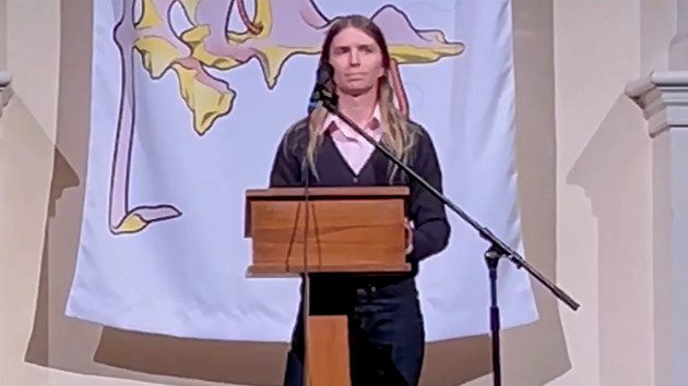 chelsea-manning-2-abc-gmh-240102_1704219966286_hpembed_13x8825031