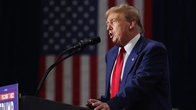 donald-trump-holds-presidential-campaign-rally-in-green-bay-wisconsin