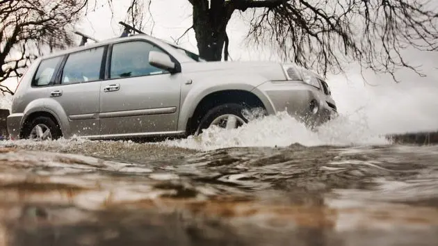 on-thursday-19th-november-2009-over-31cm-of-rain-fell-in-24-hours-on-the-cumbrian-mountains-the-single-largest-rainfall-total-in-the-british-isles-since-records-began-it-caused-unprecedented-floodin-2