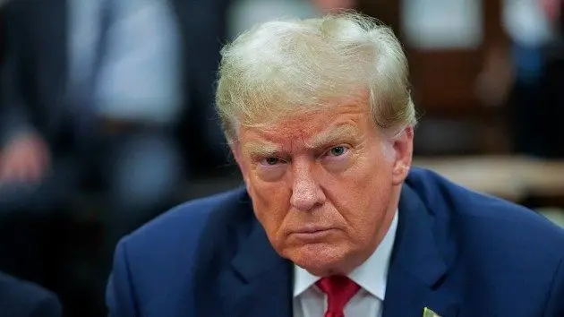 getty_10523_donaldtrumpseated873534