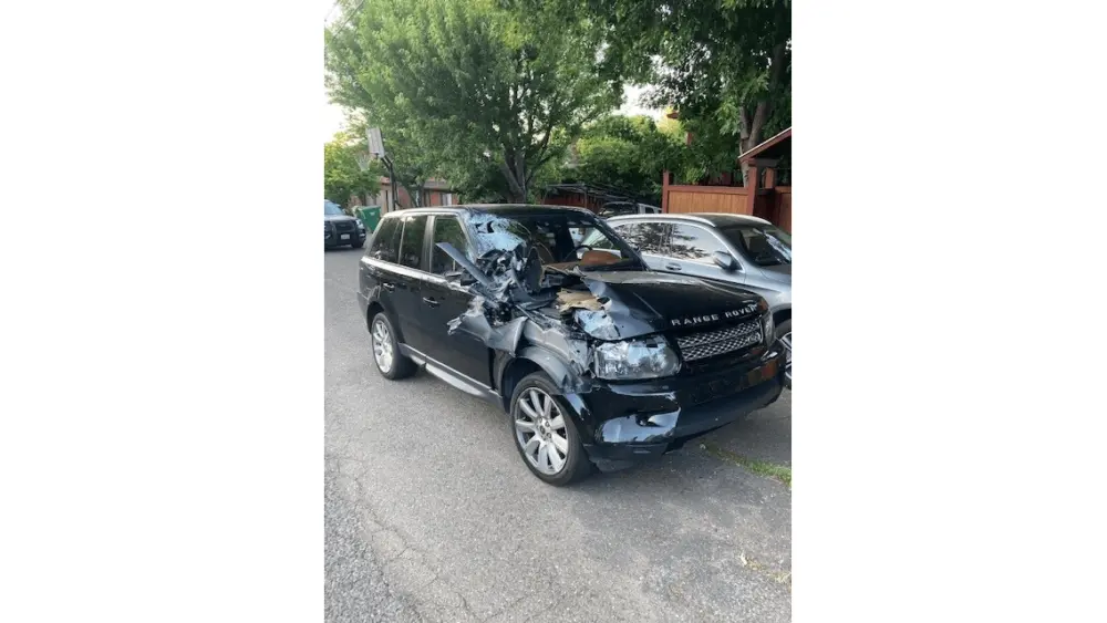 crashed-range-rover-owned-by-scott-corda-petaluma-police