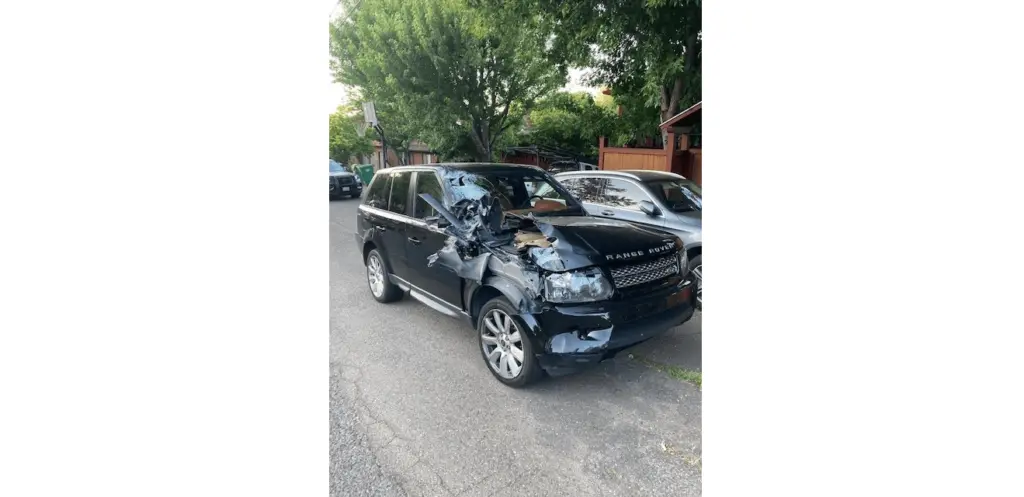 crashed-range-rover-owned-by-scott-corda-petaluma-police