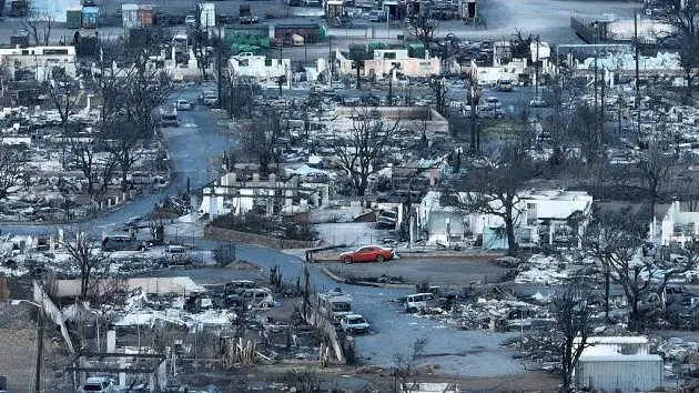 over-one-hundred-killed-in-maui-wildfire-leaving-the-town-of-lahaina-devastated-2