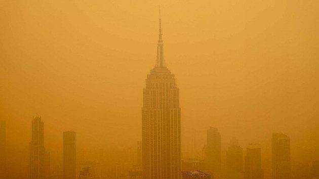 smoke-5-gty-er-230607_1686172824095_hpmain_16x9_160028129113527