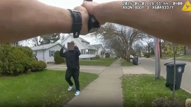 teen-shot-police-ht-lv-240408-3_1712624606727_hpmain568883