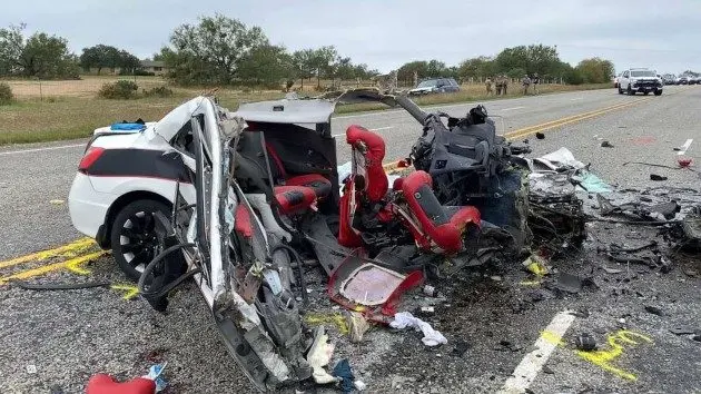 texas-crash-01-ht-jt-231108_1699476775880_hpmain_4x3990678