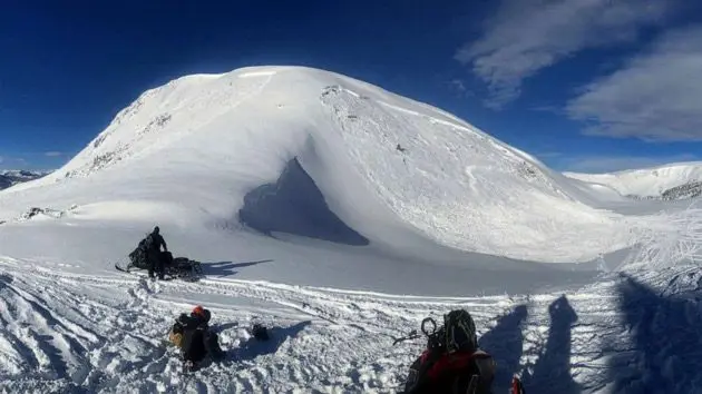 avalanche-colorado-ho-mz-09-230109_1673214942950_hpmain_16x9_992