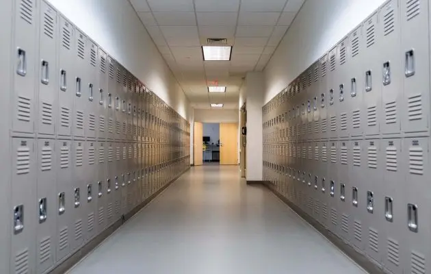 school-hallway-lockers-e1552487874510