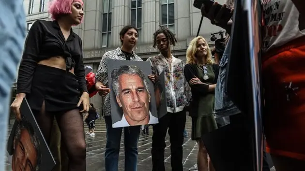 jeffrey-epstein-appears-in-manhattan-federal-court-on-sex-trafficking-charges