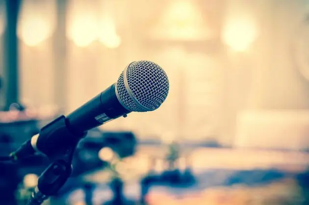microphone-e1560432906757