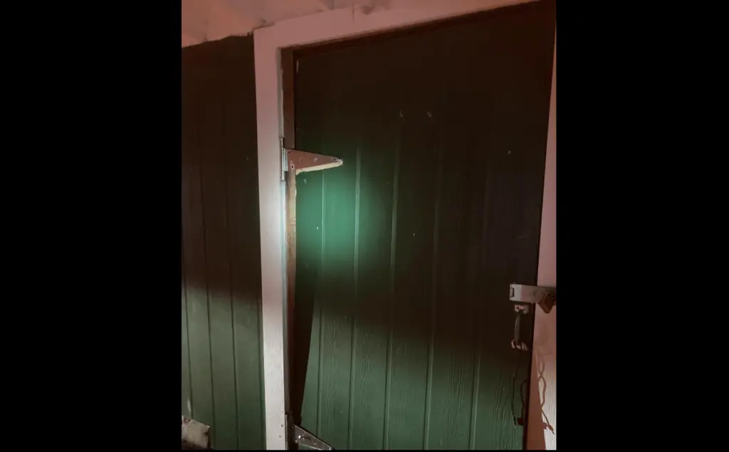 storage-unit-that-was-being-broken-into-4-6-23-petaluma-police