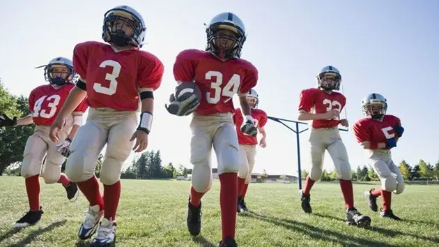 football-players-on-field