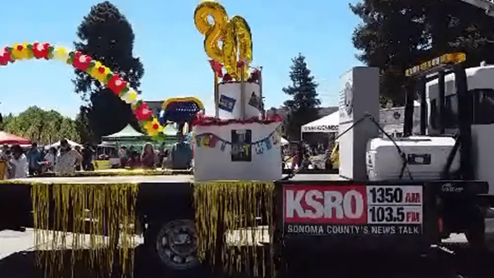 rose-parade-ksro-2017