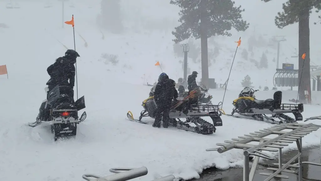 aptopix-california-avalanche