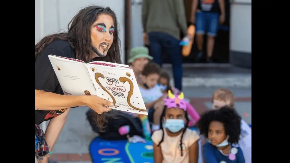 drag-story-hour-petaluma-library