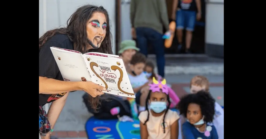 drag-story-hour-petaluma-library
