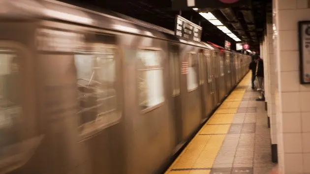 gettyrf_091323_nycsubwaytrain393996