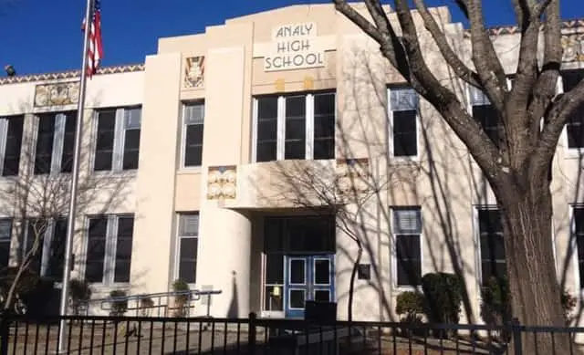 analy-high-school-front