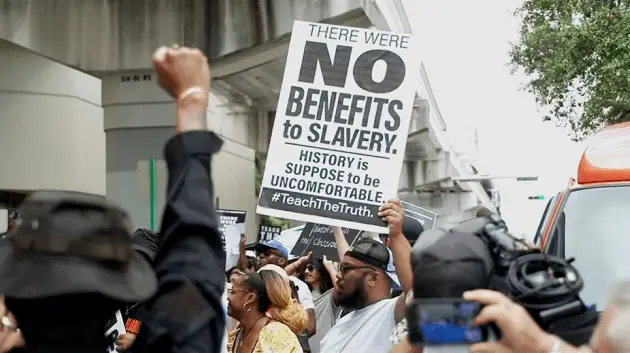 abc_curriculumprotest_091323205254