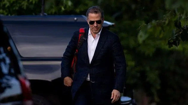 president-biden-arrives-to-washington-after-camp-david-travel