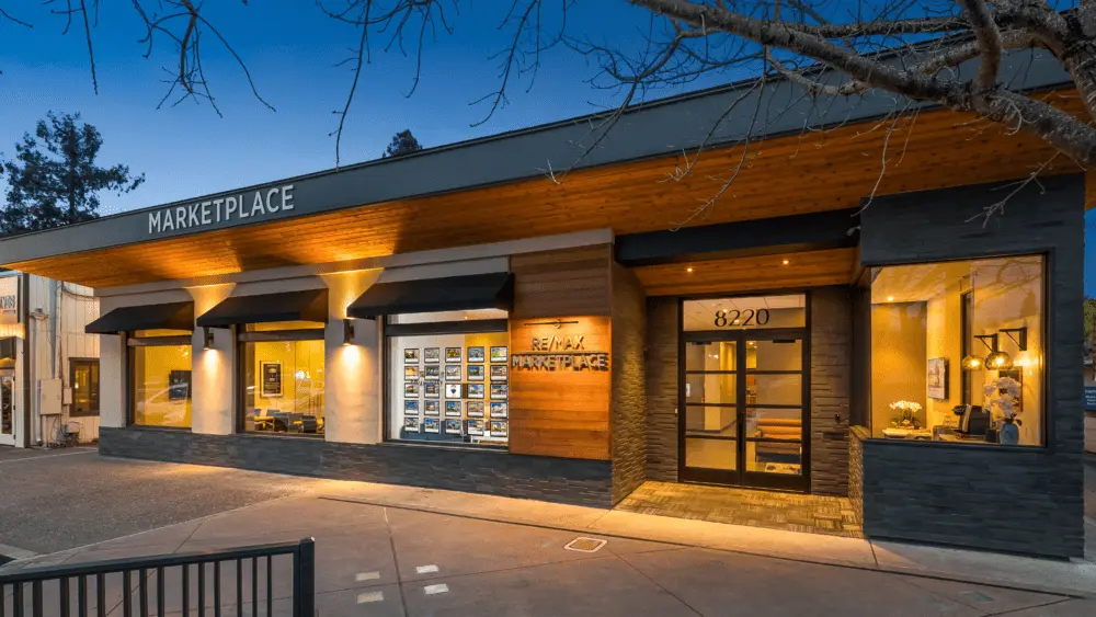 remax-marketplace-1000x563944788-1