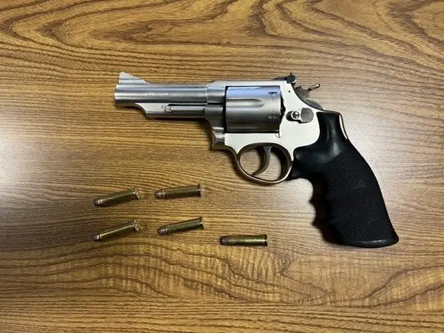 revolver-allegedly-confiscated-from-enrique-garcia-jordan-and-cheyanne-whitcomb-santa-rosa-police