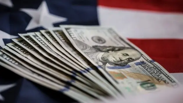 istock_81220_usamoney