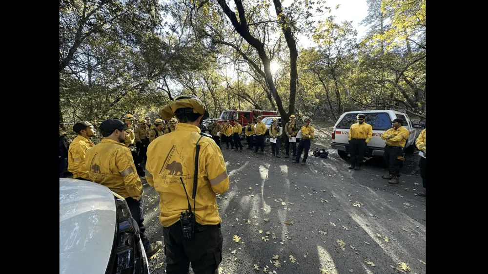 picture-of-the-morning-briefing-meeting-before-the-pile-burning-operation-in-napa-county-11-20-23-cal-fire