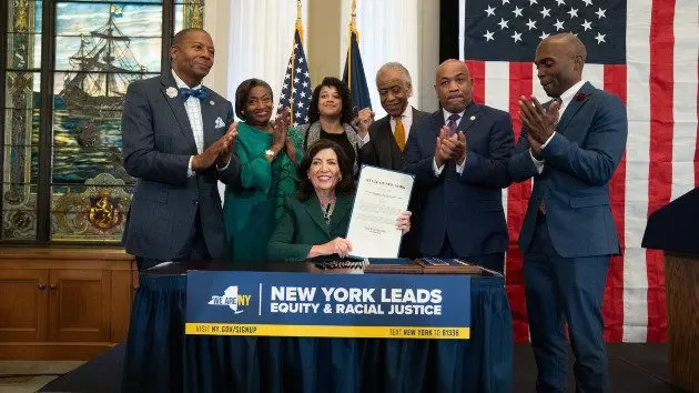 hochul-racial-injustice-ht-thg-231220_1703080156410_hpmain240196