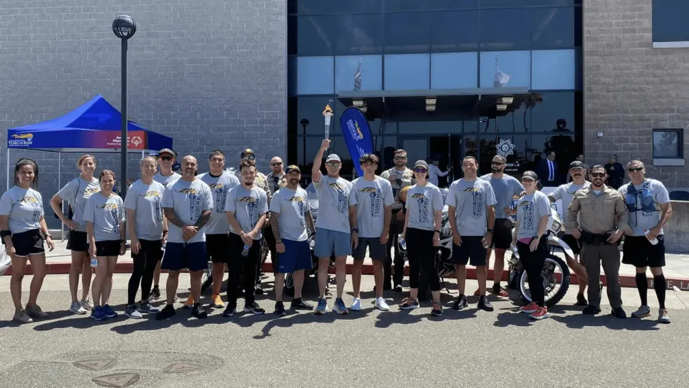 sonoma-county-sheriff-participates-in-flame-of-hope-run-facebook
