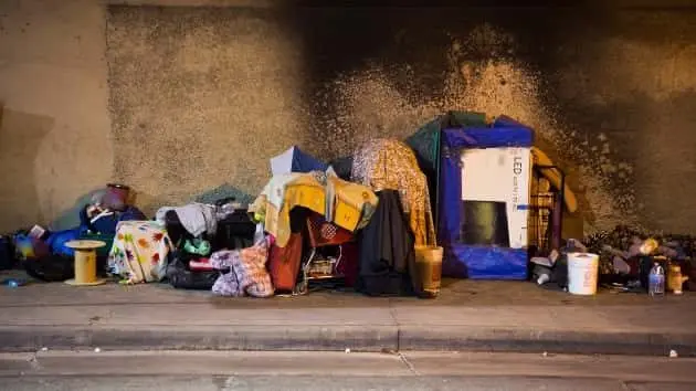 istock_12220_homelessla